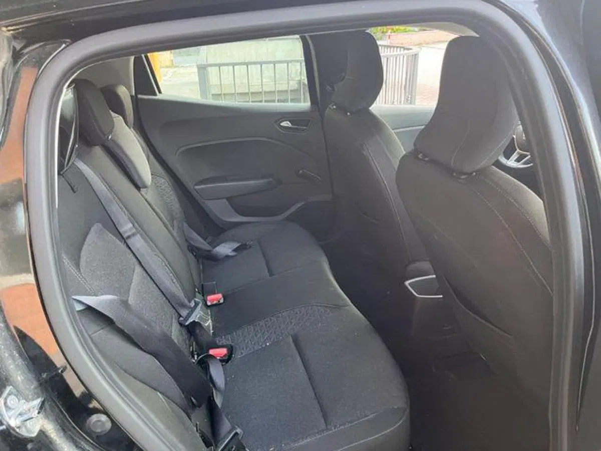 Renault Clio usata a Verbano Cusio Ossola (8)