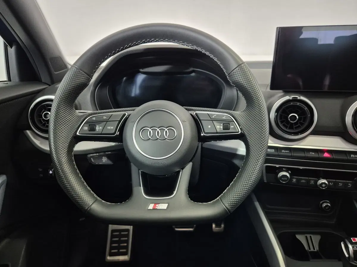Audi Q2 usata a Torino (9)