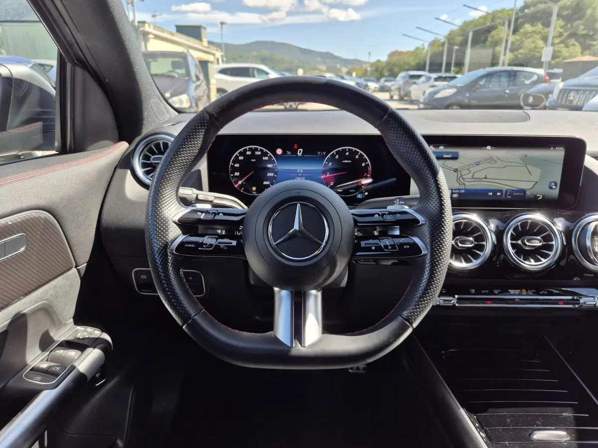 Mercedes-Benz GLA SUV usata  (18)