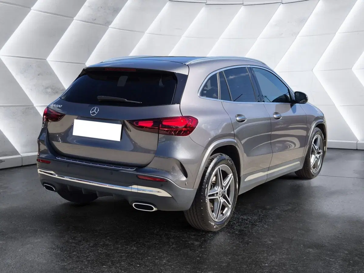Mercedes-Benz GLA SUV usata  (4)