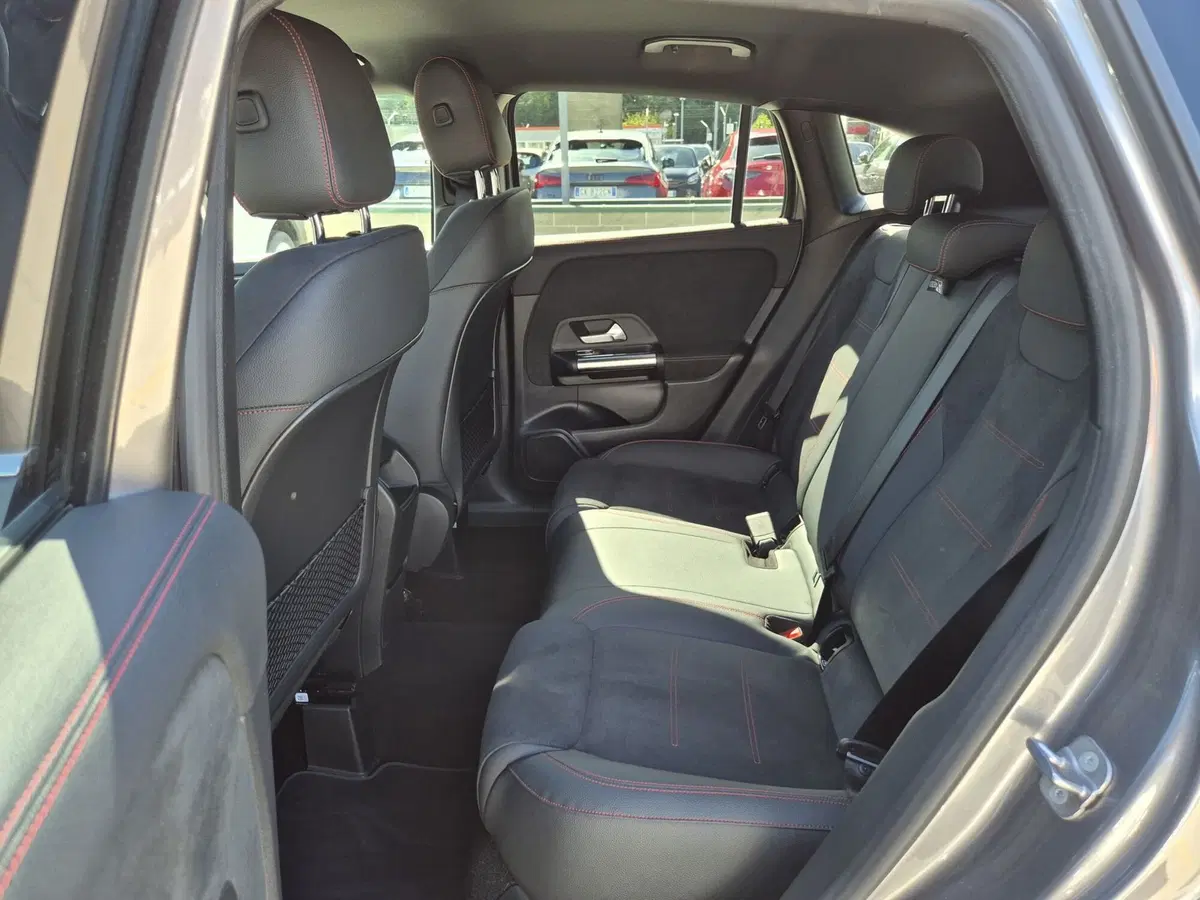 Mercedes-Benz GLA SUV usata  (7)
