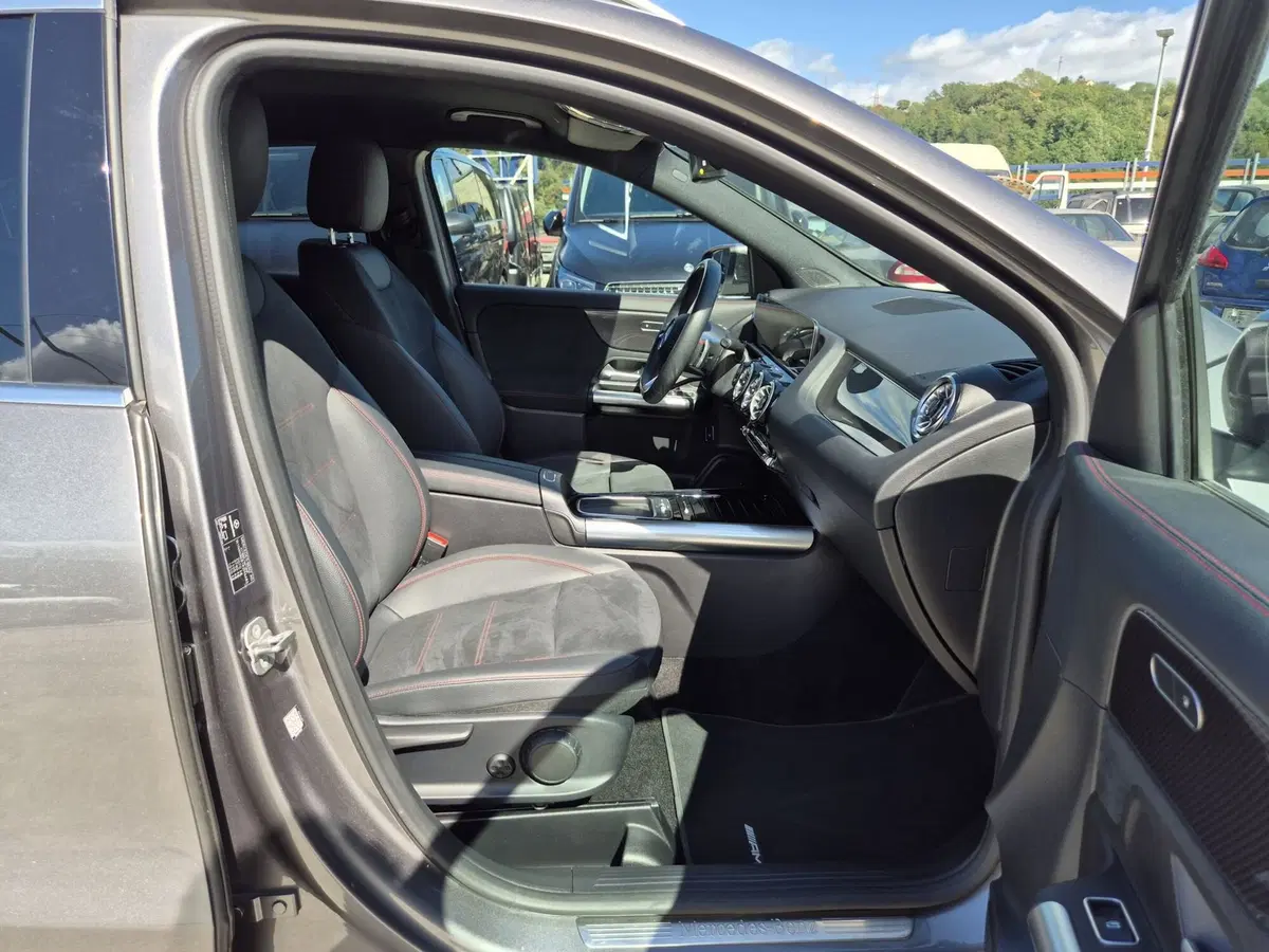 Mercedes-Benz GLA SUV usata  (9)