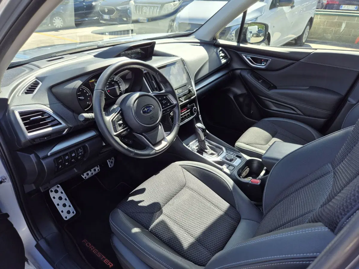 Subaru Forester usata  (6)