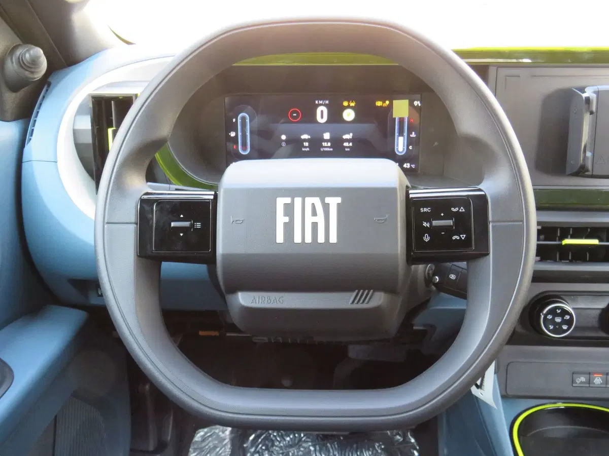 Fiat Grande Panda nuova a Monza e Brianza (12)