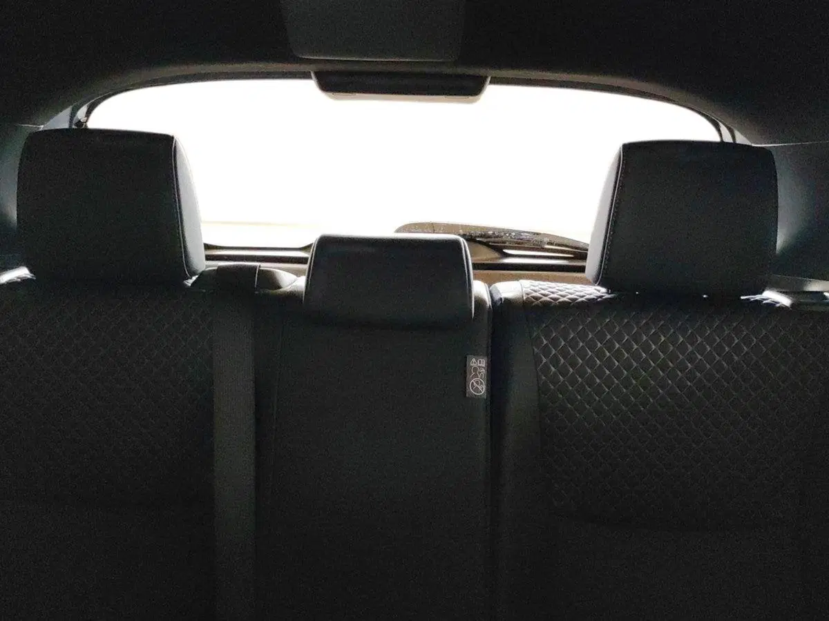 Toyota Yaris Cross nuova a Milano (11)
