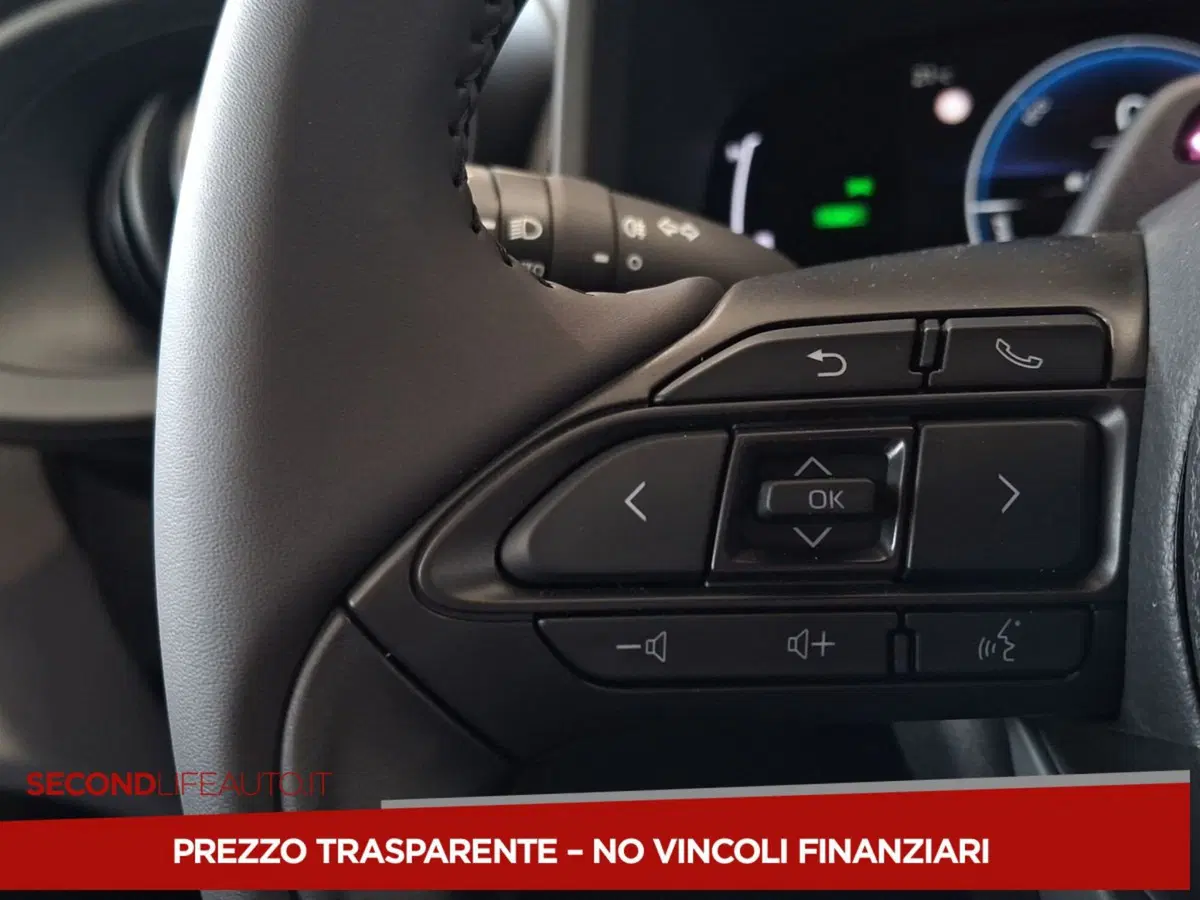 Toyota Aygo X nuova a Teramo (10)