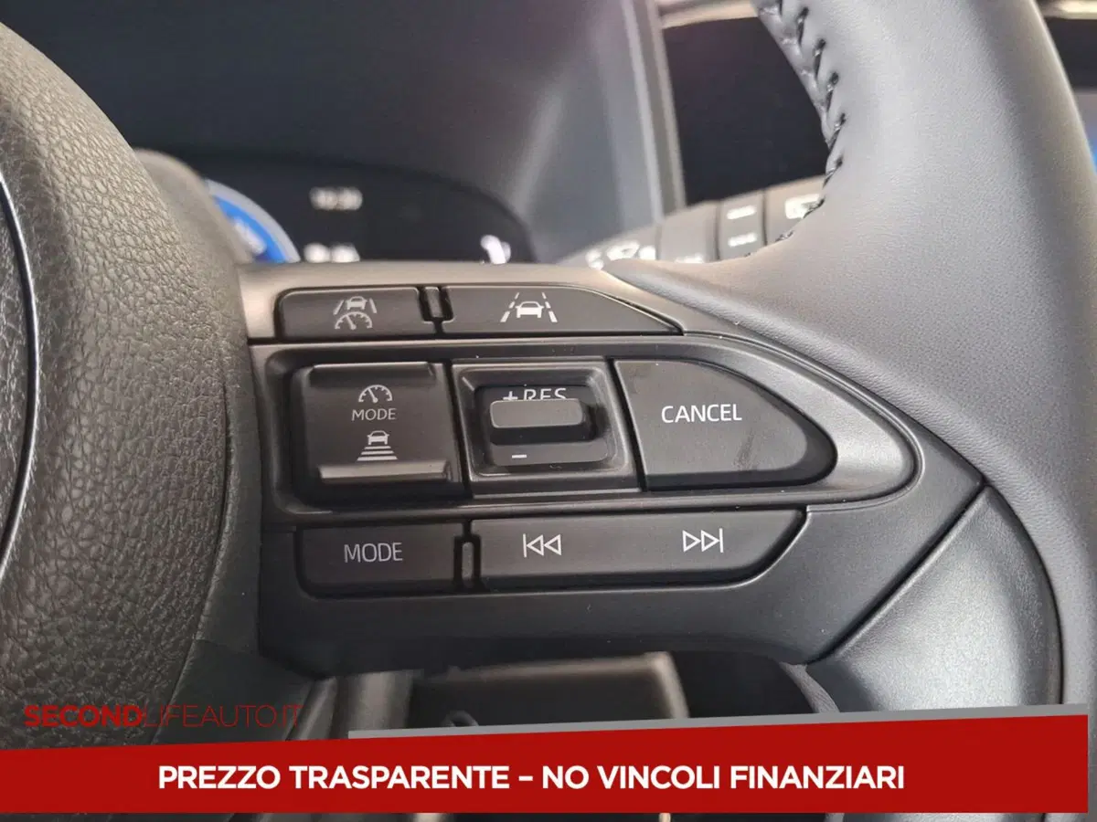 Toyota Aygo X nuova a Teramo (11)