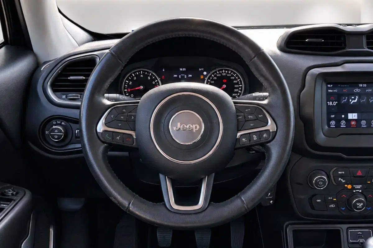 Jeep Renegade usata a Ferrara (12)
