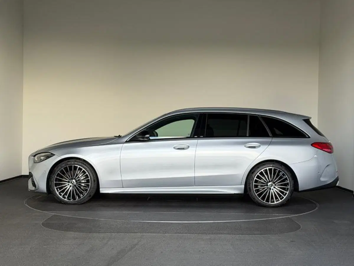 Mercedes-Benz Classe C Station Wagon nuova a Bergamo (4)