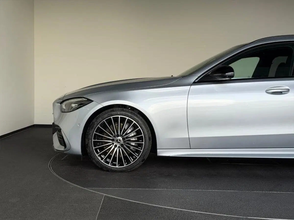 Mercedes-Benz Classe C Station Wagon nuova a Bergamo (5)