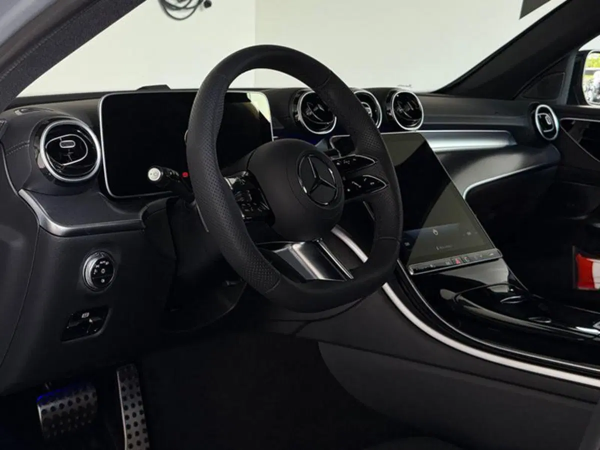 Mercedes-Benz Classe C Station Wagon nuova a Bergamo (8)