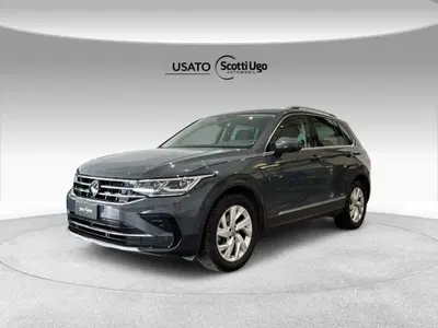 Volkswagen Tiguan 2.0 tdi Elegance 150cv dsg del 2023 usata a Sinalunga