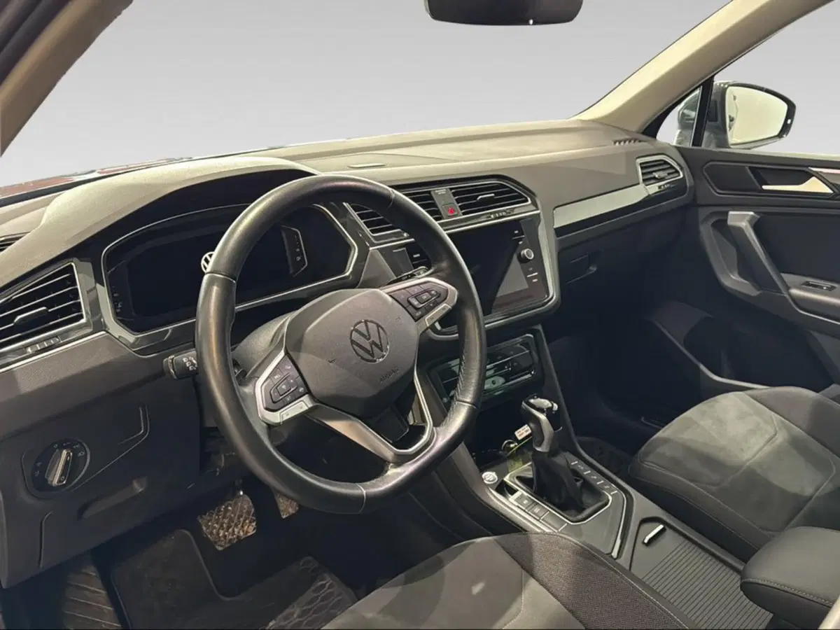 Volkswagen Tiguan usata a Siena (10)