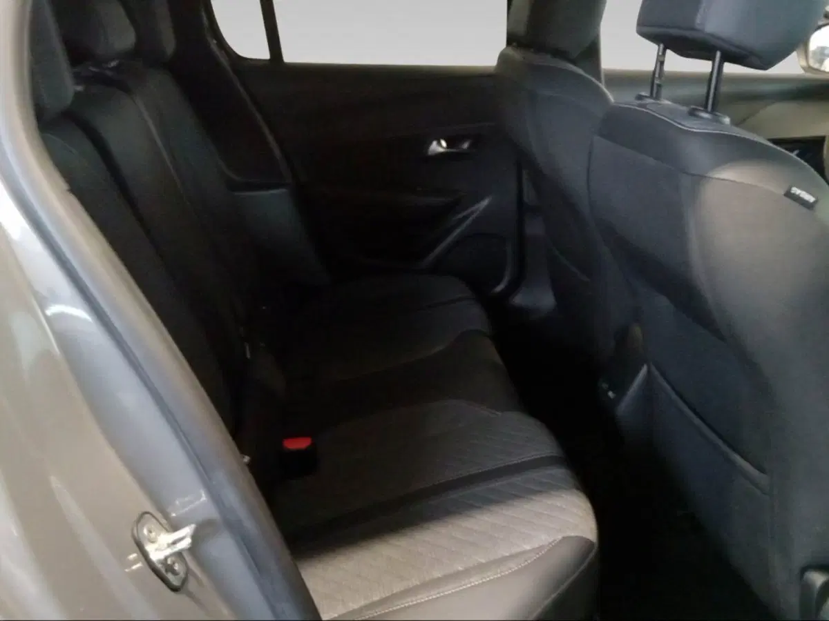 Peugeot 208 usata a Siena (15)
