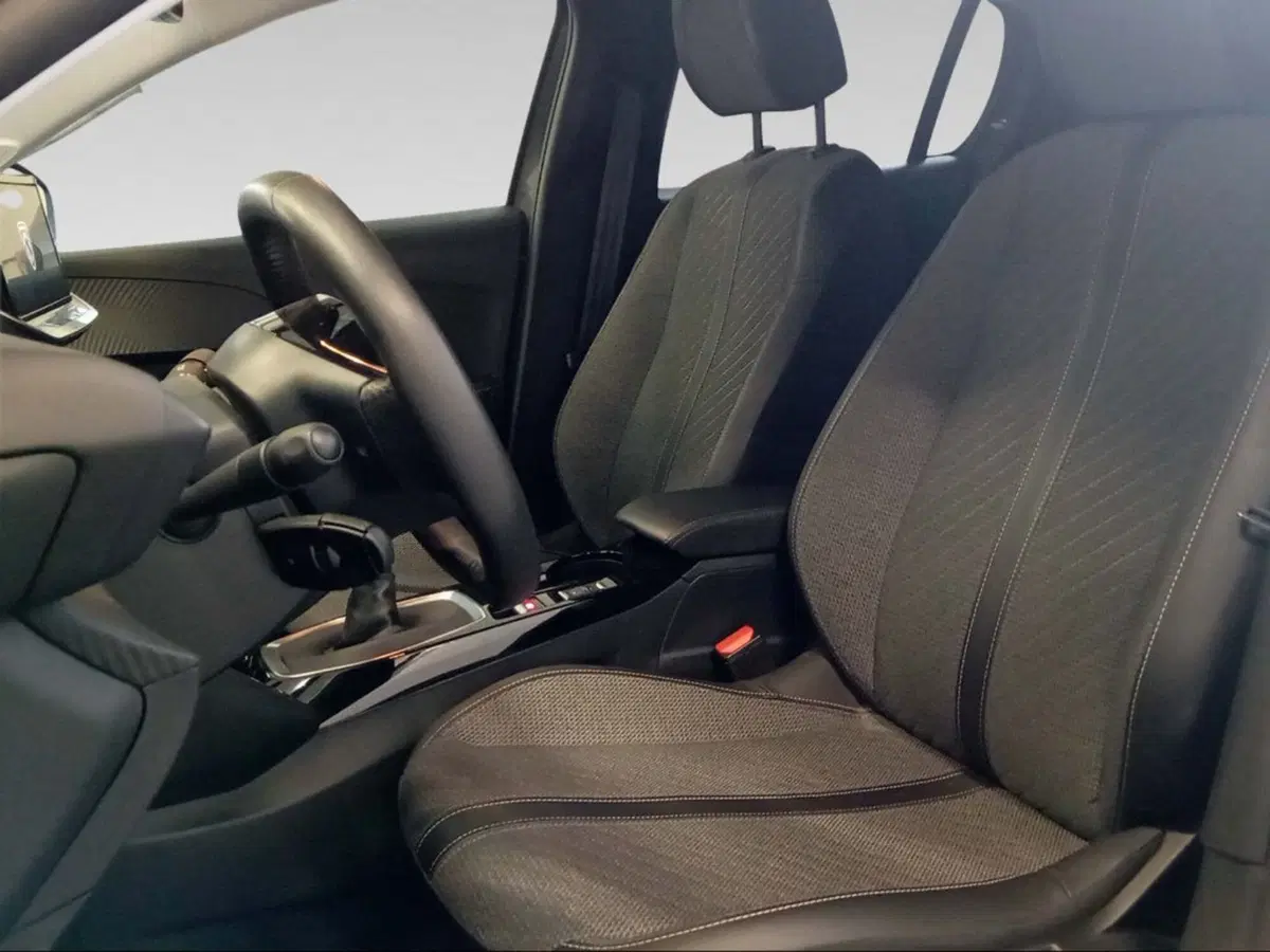 Peugeot 208 usata a Siena (8)