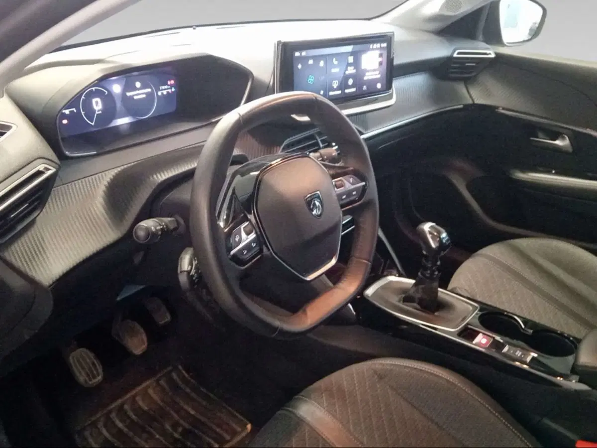 Peugeot 208 usata a Siena (9)