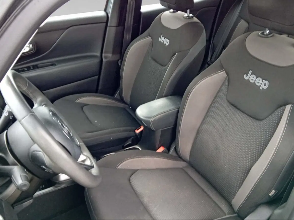 Jeep Renegade usata a Firenze (8)
