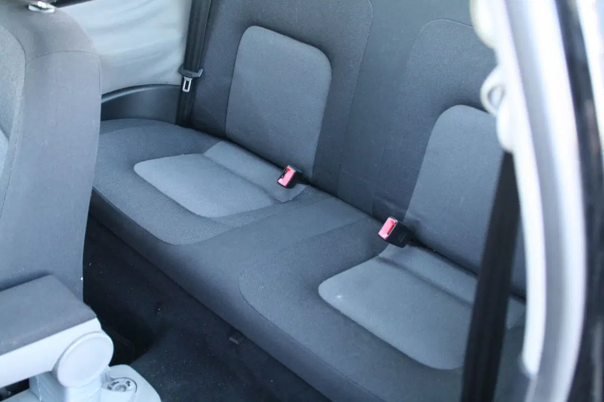 Volkswagen New Beetle usata a Pordenone (7)