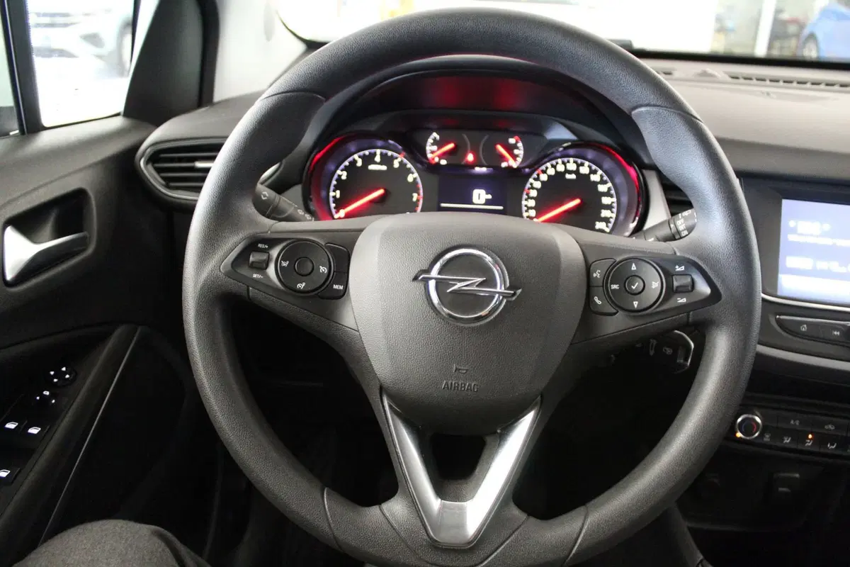 Opel Crossland X usata a Cremona (8)