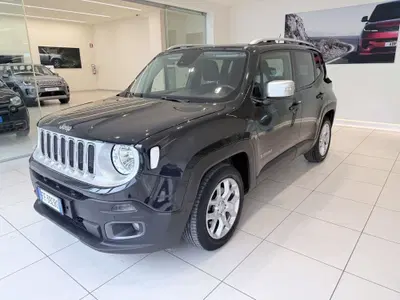 Jeep Renegade 1.6 Mjt 120 CV Limited del 2016 usata a Latina
