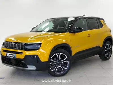 Jeep Avenger 1.2 turbo Summit fwd 100cv del 2024 usata a Lurate Caccivio