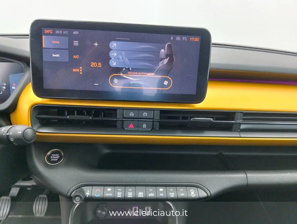 Jeep Avenger usata a Como (14)