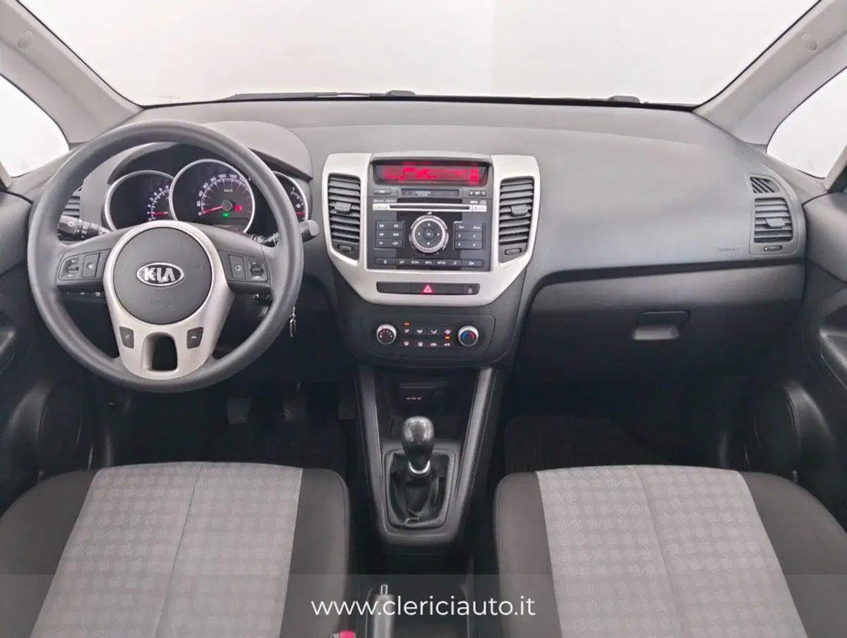 Kia Venga usata a Como (4)