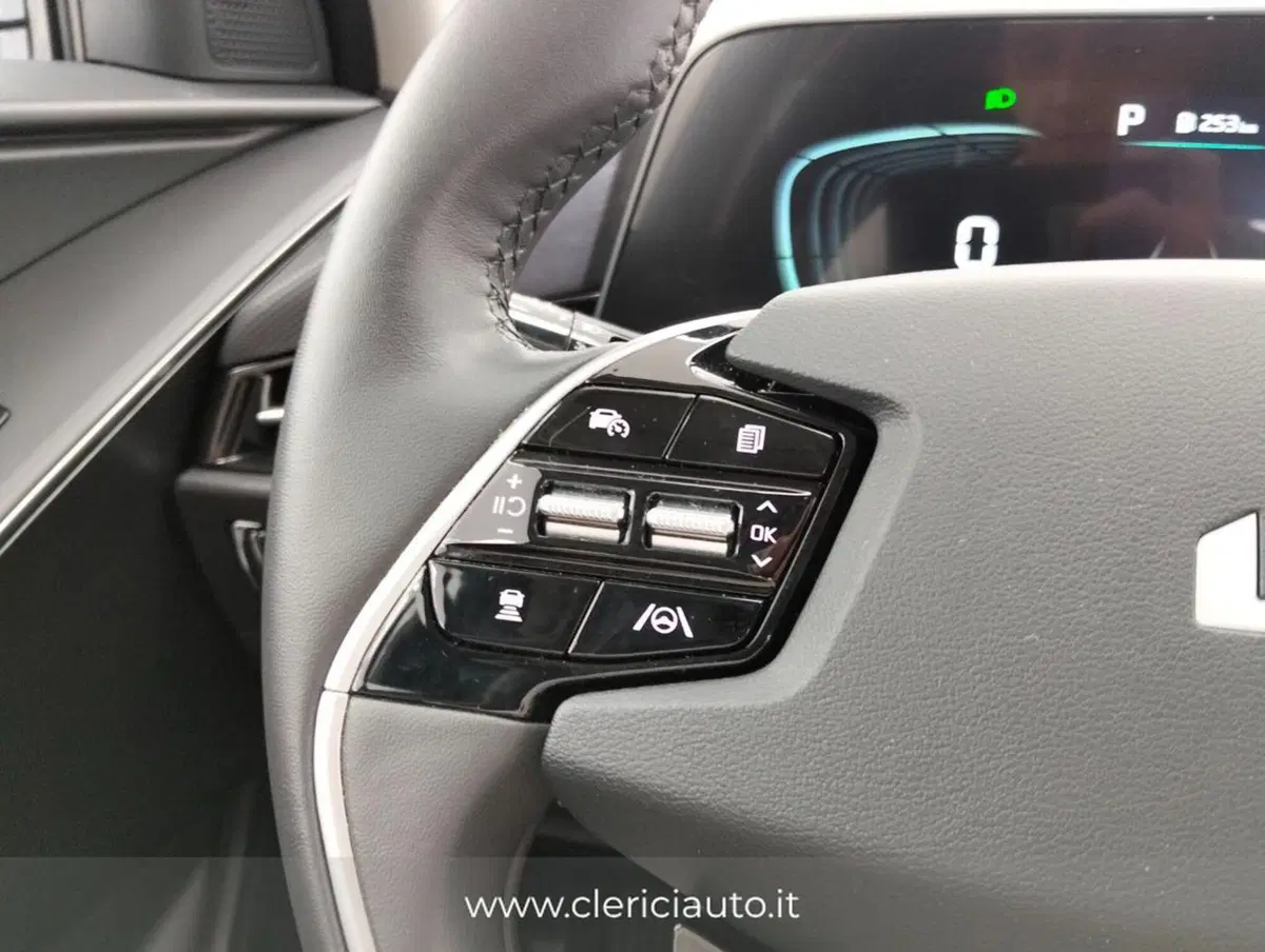 Kia Niro usata a Como (11)