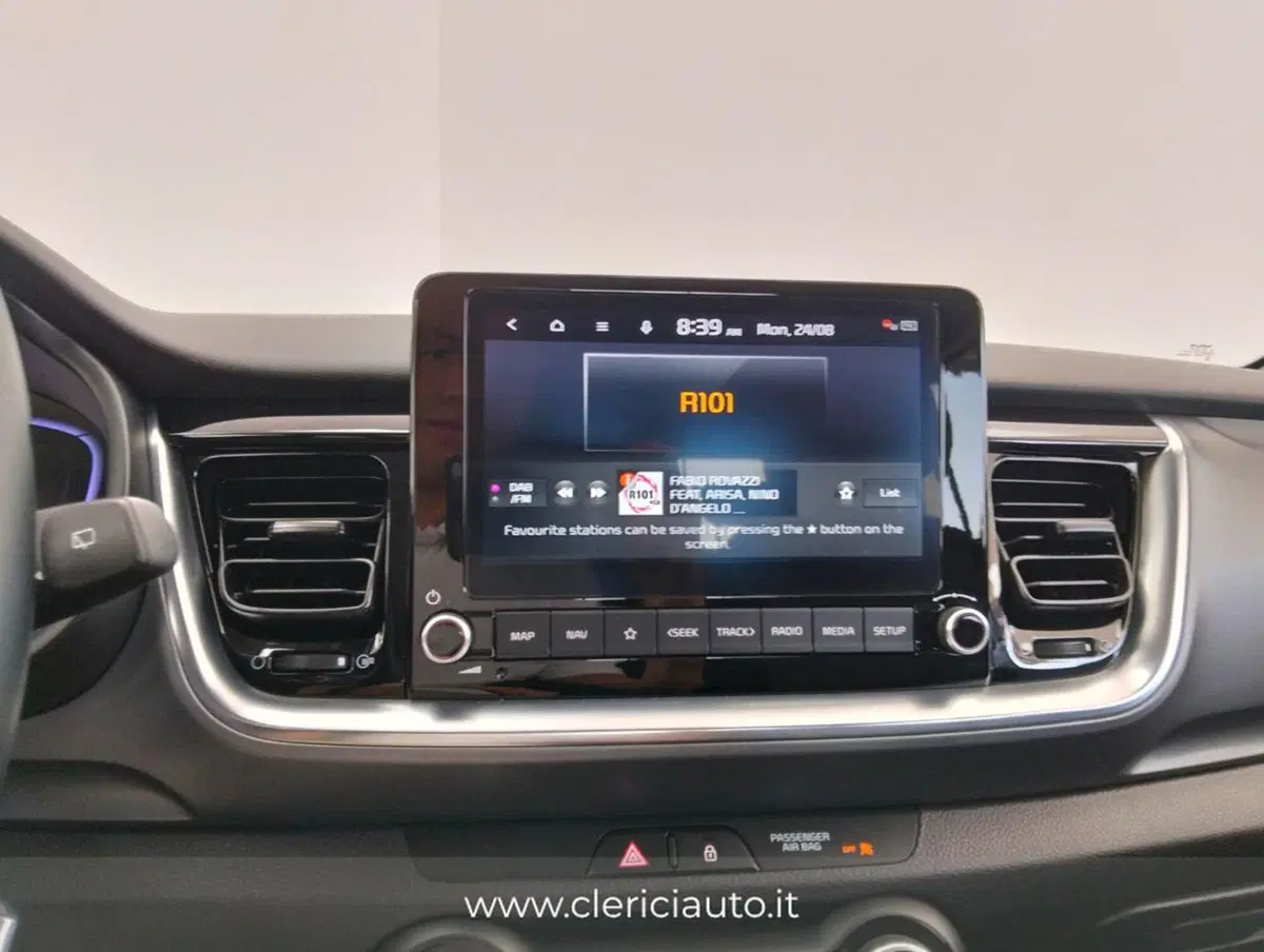 Kia Stonic usata a Como (15)