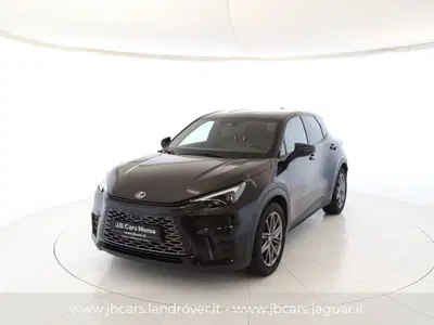 Lexus LBX 1.5 hybrid Relax 2wd del 2025 usata a Agrate Brianza
