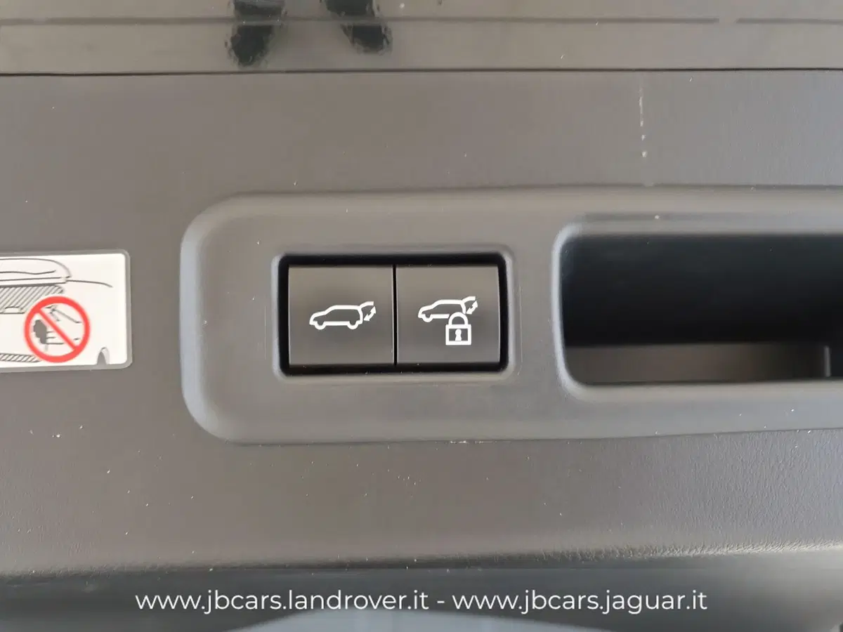Lexus LBX usata a Monza e Brianza (10)