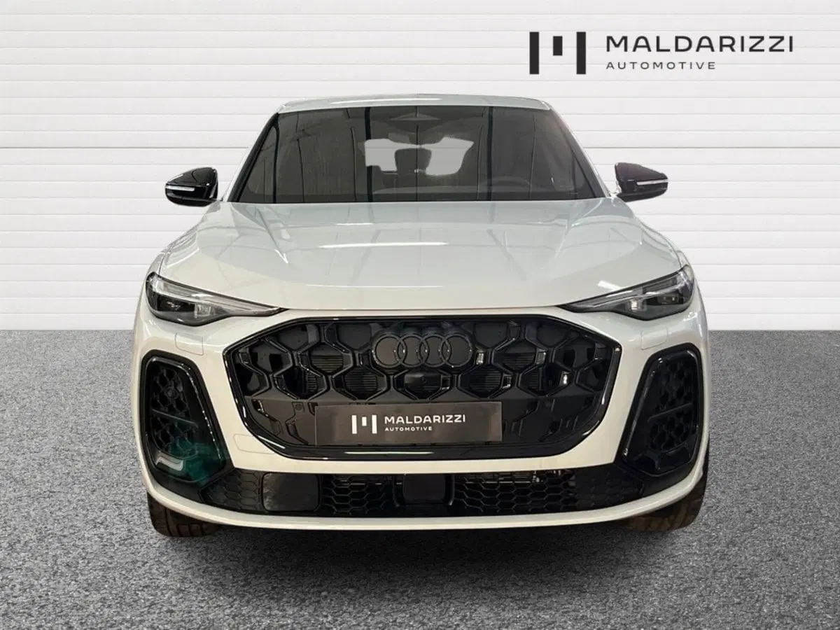 Audi Q5 Sportback nuova a Matera (2)