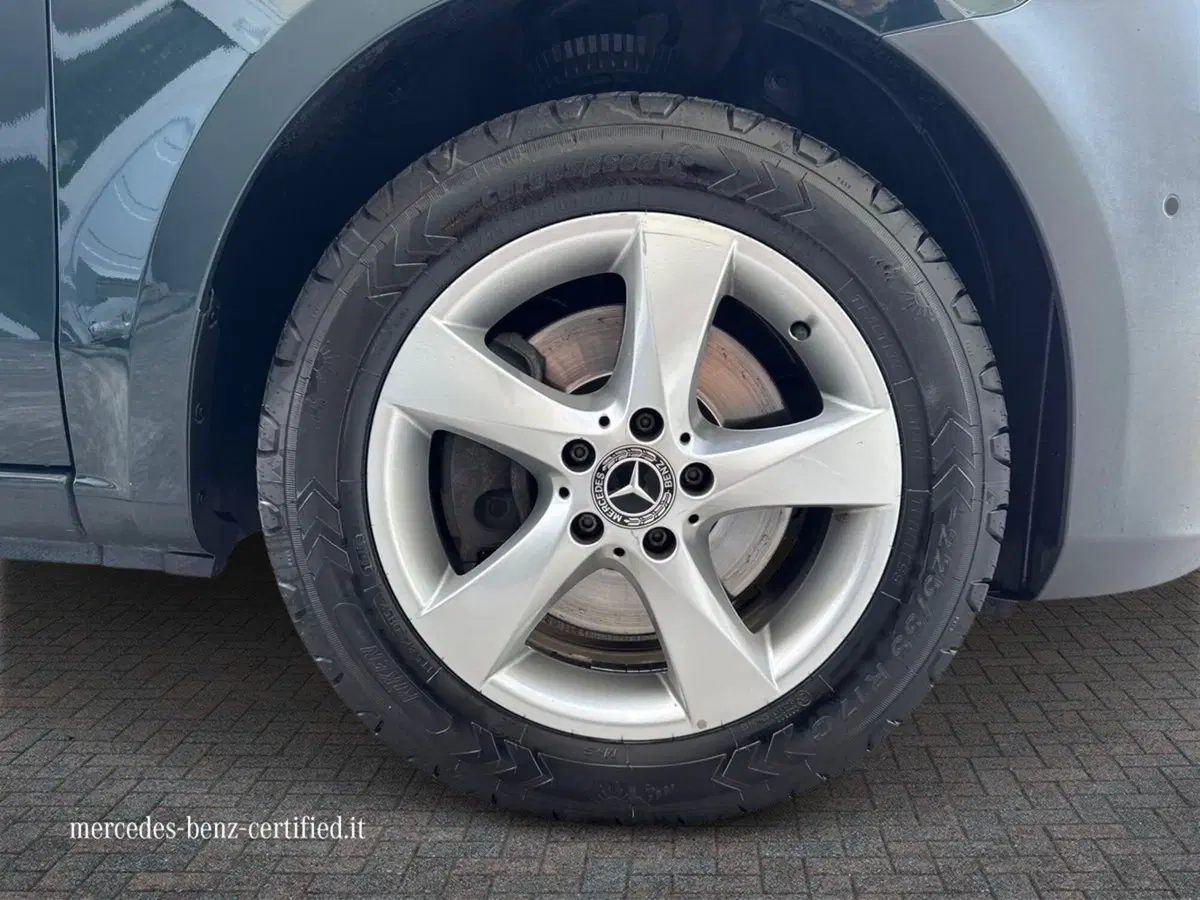 Mercedes-Benz Vito usata a Bari (17)