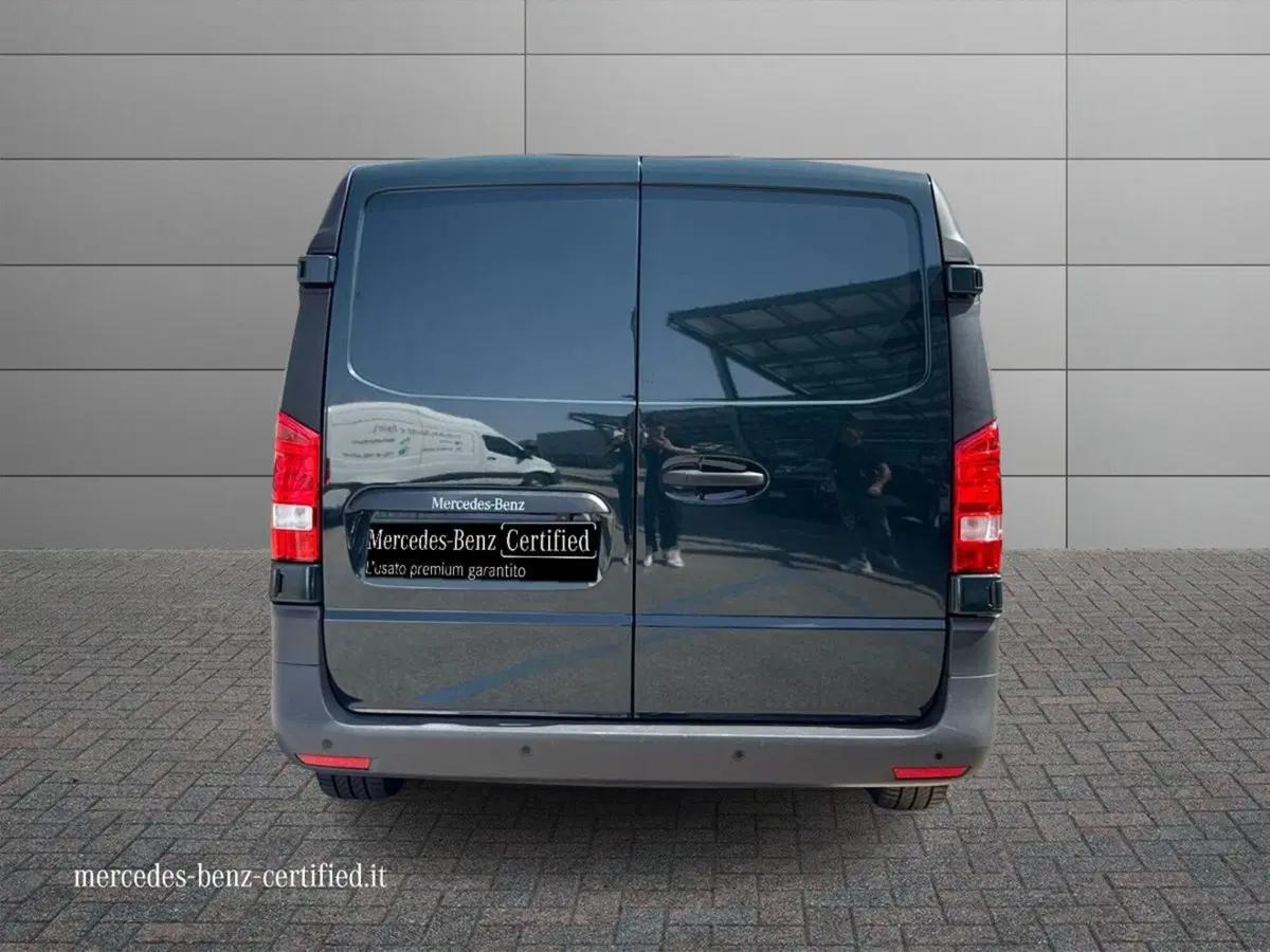 Mercedes-Benz Vito usata a Bari (4)