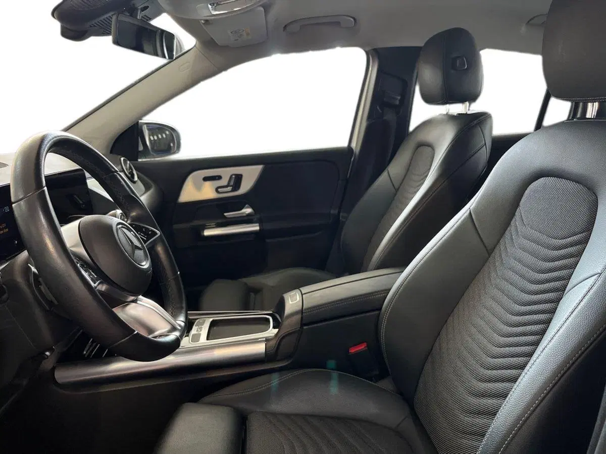 Mercedes-Benz GLA SUV usata a Bari (7)