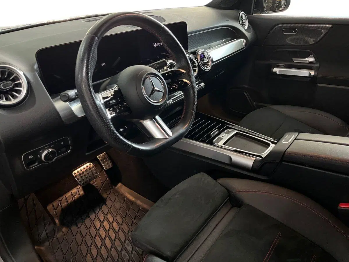 Mercedes-Benz GLB usata a Bari (10)