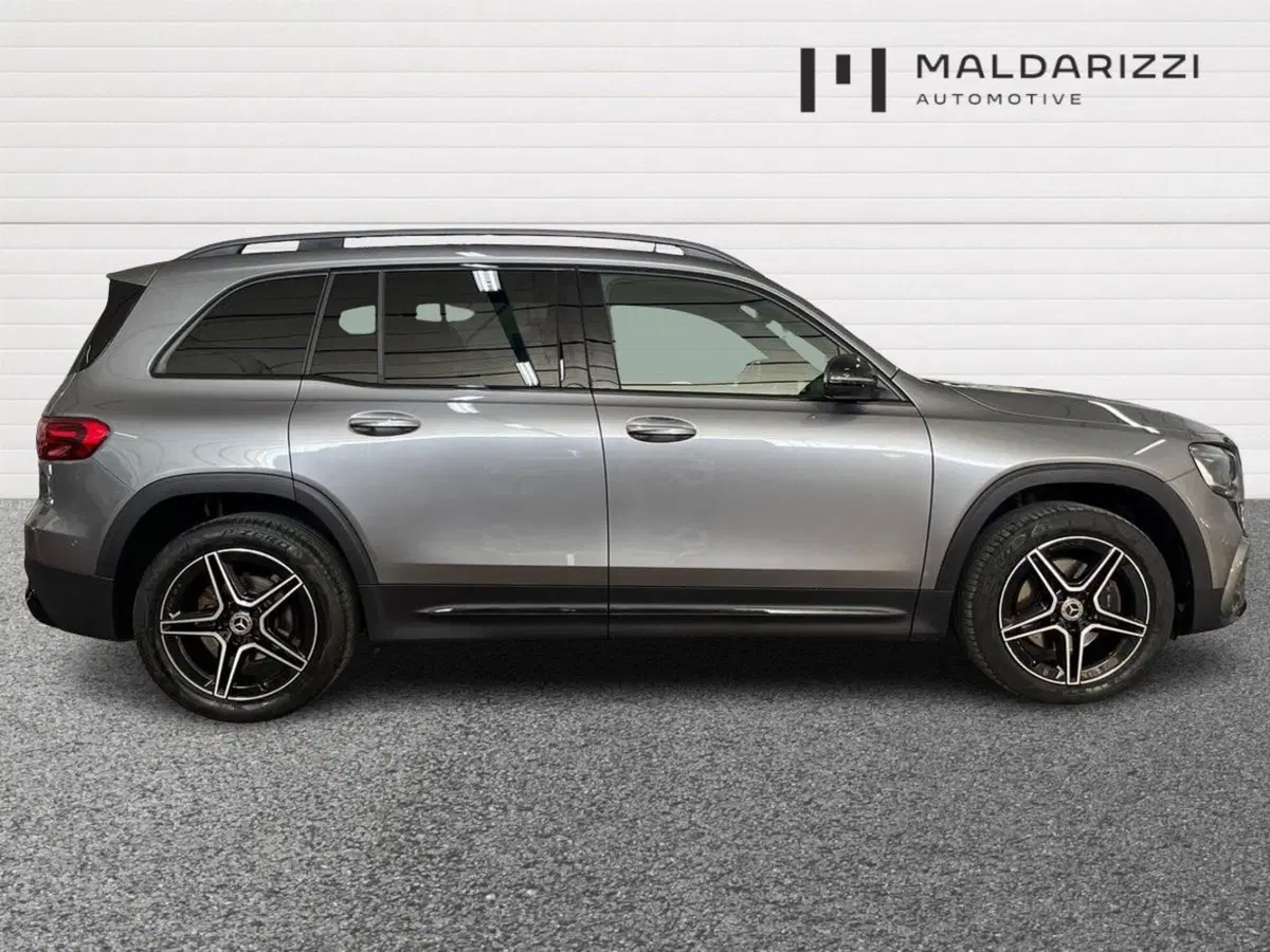Mercedes-Benz GLB usata a Bari (5)