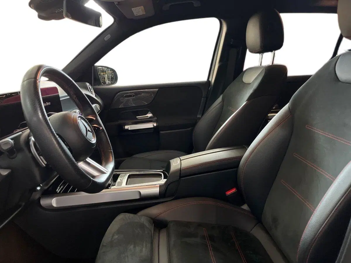 Mercedes-Benz GLB usata a Bari (7)