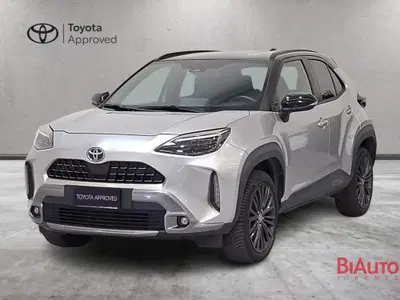 Toyota Yaris Cross 1.5h GR Sport Black Sky fwd 116cv e-cvt del 2023 usata a Sesto Fiorentino