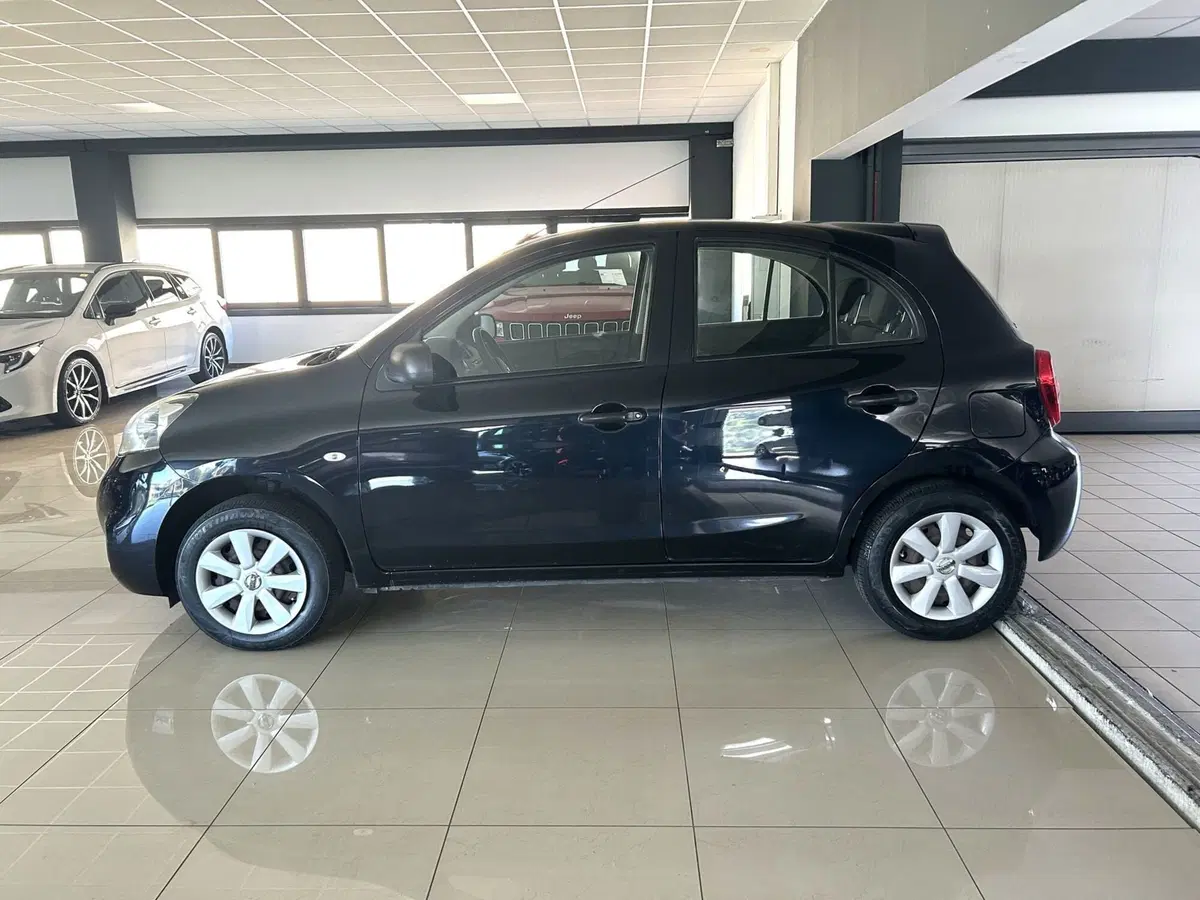 Nissan Micra usata a Ferrara (6)