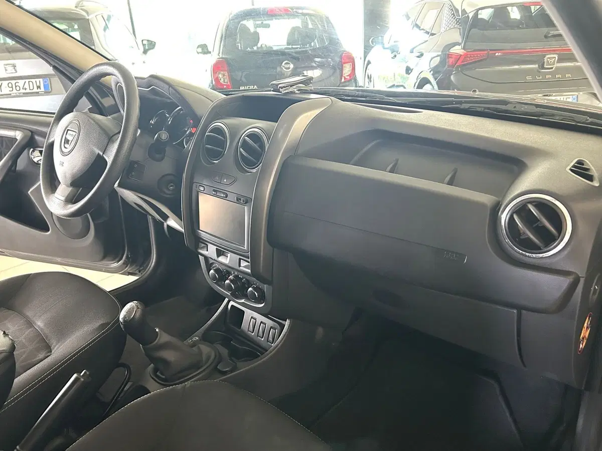 Dacia Duster usata a Ferrara (12)