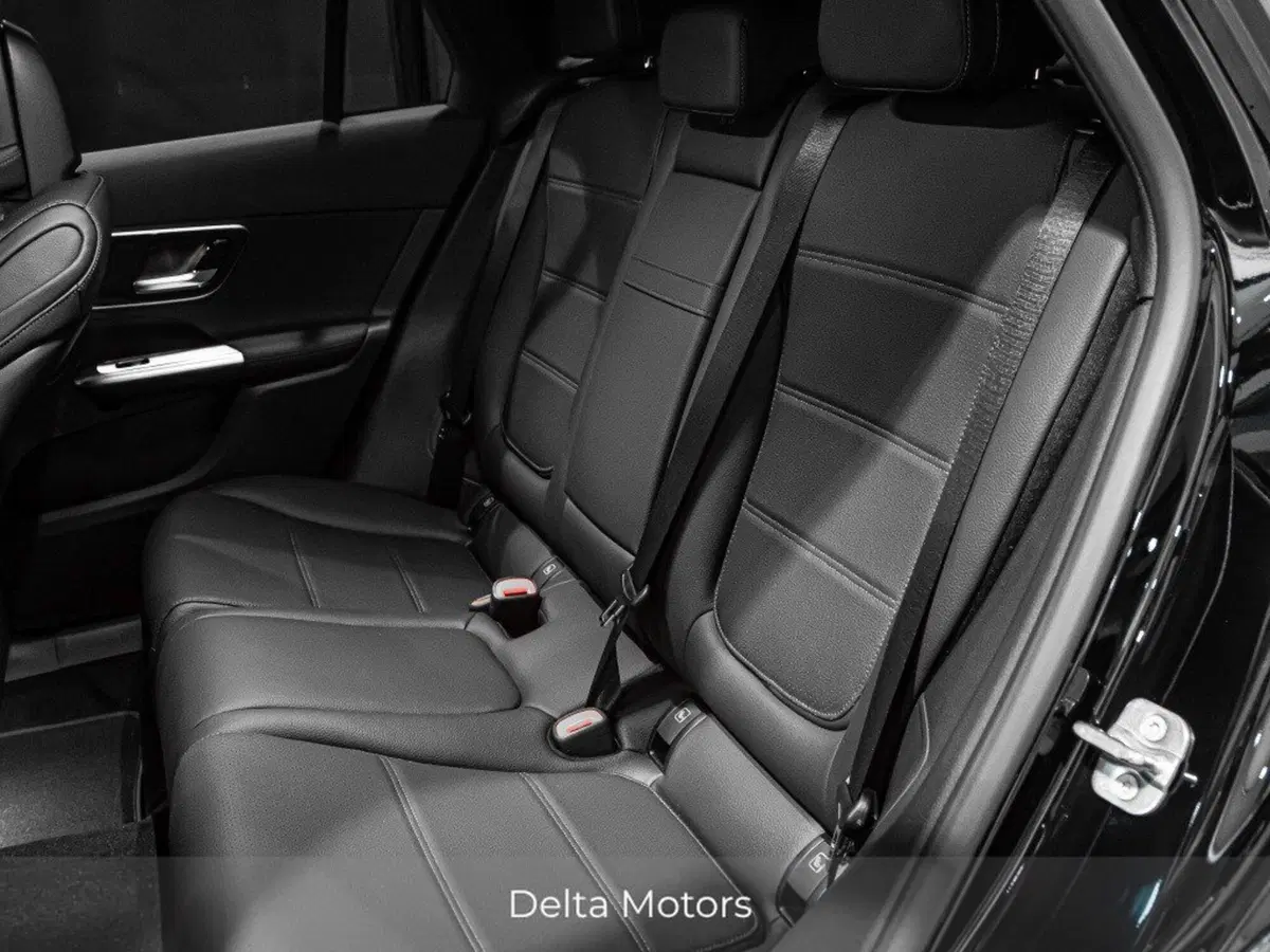Mercedes-Benz GLC SUV nuova a Ancona (12)