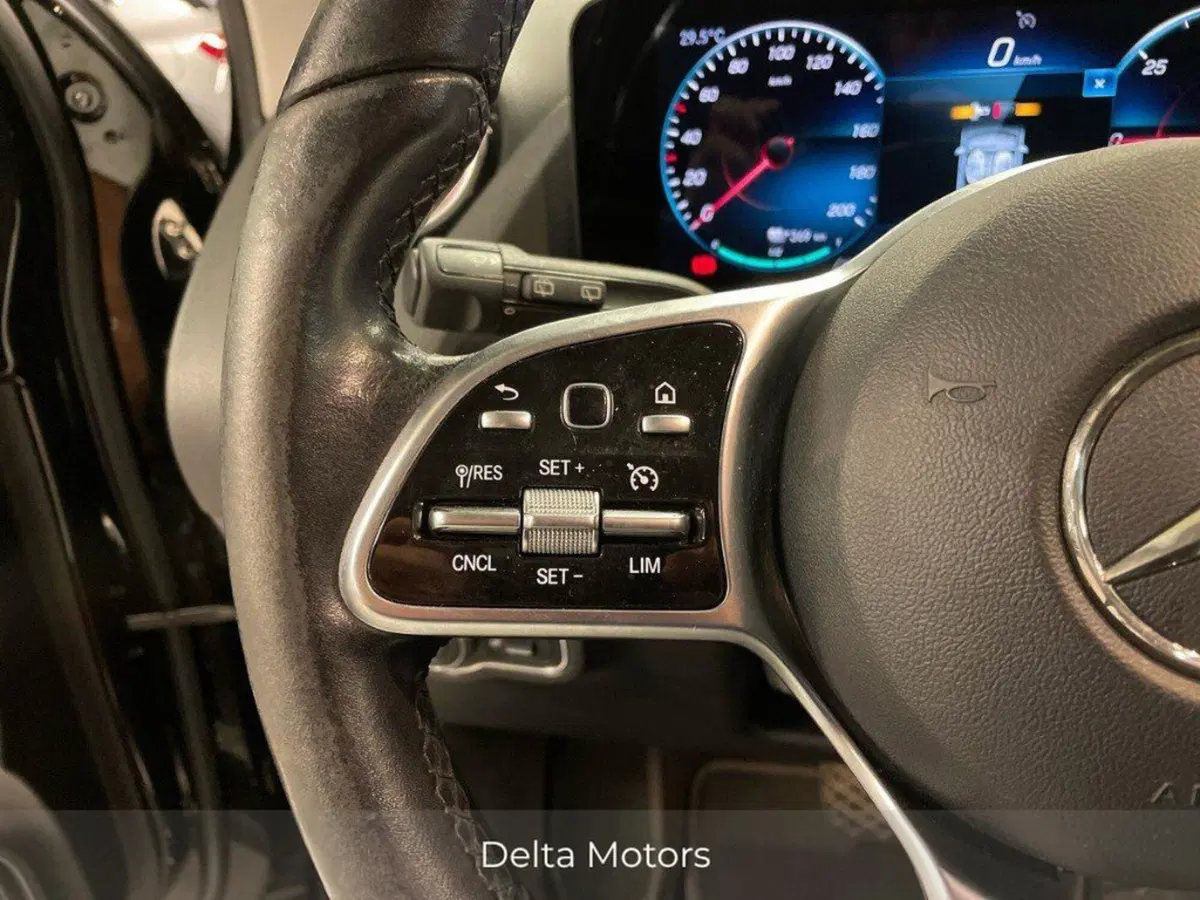 Mercedes-Benz EQA usata a Ancona (20)
