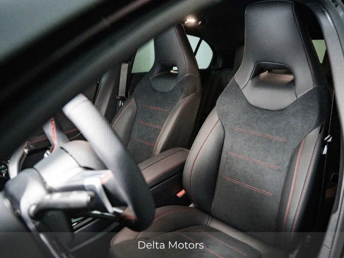 Mercedes-Benz Classe A Sedan nuova a Macerata (12)