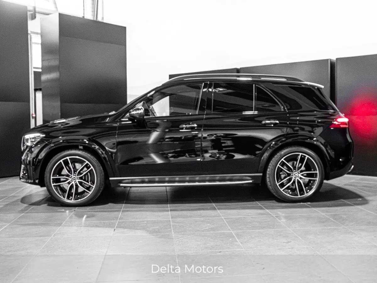 Mercedes-Benz GLE Coupé nuova a Ancona (2)