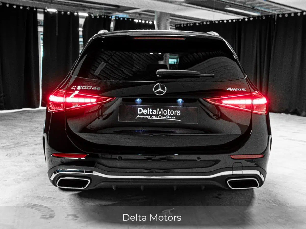 Mercedes-Benz Classe C Station Wagon nuova a Ancona (3)