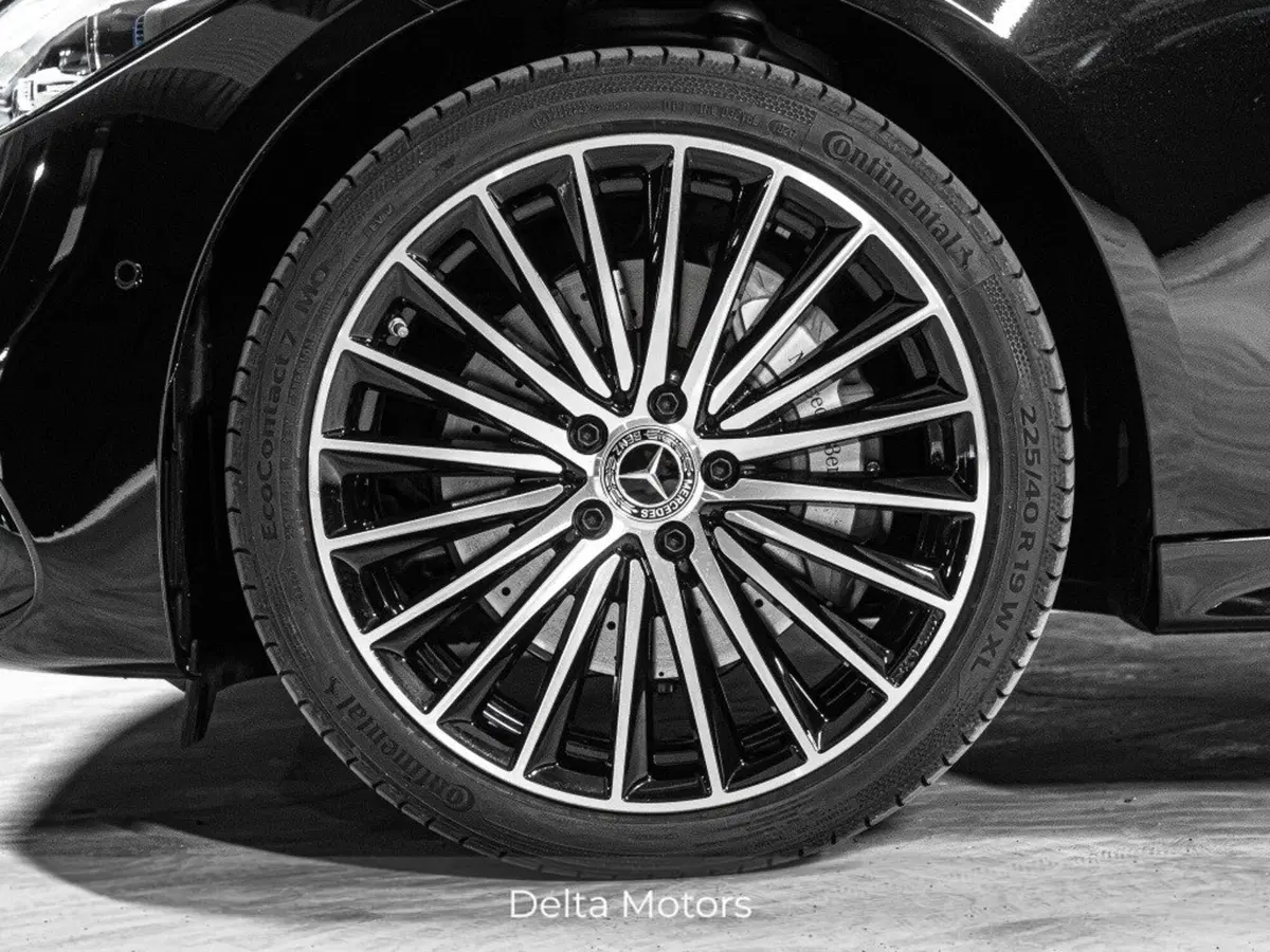 Mercedes-Benz Classe C Station Wagon nuova a Ancona (8)