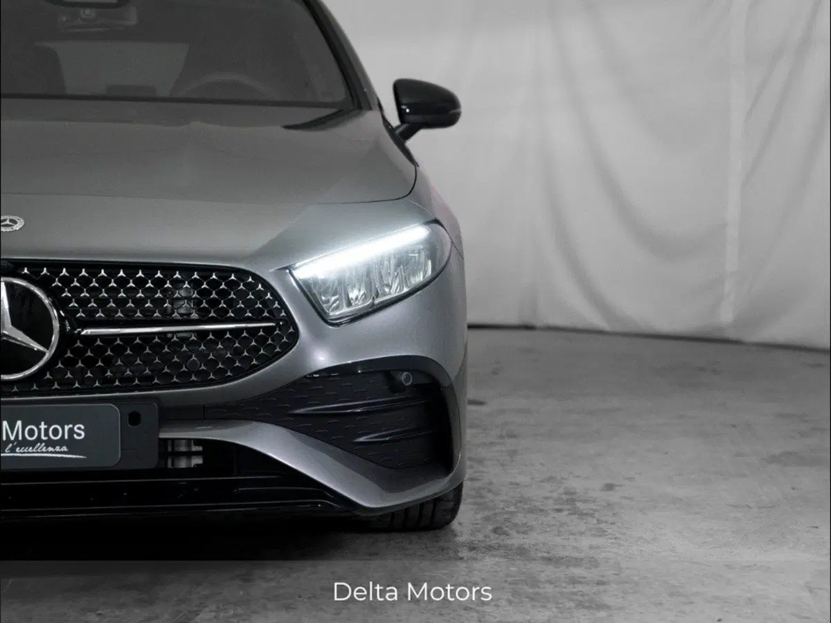 Mercedes-Benz Classe A Sedan nuova a Macerata (6)
