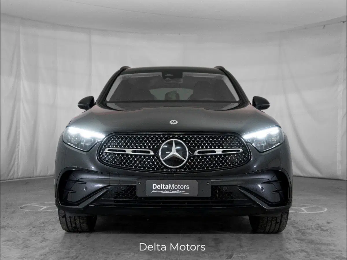 Mercedes-Benz GLC Coupé nuova a Macerata (5)
