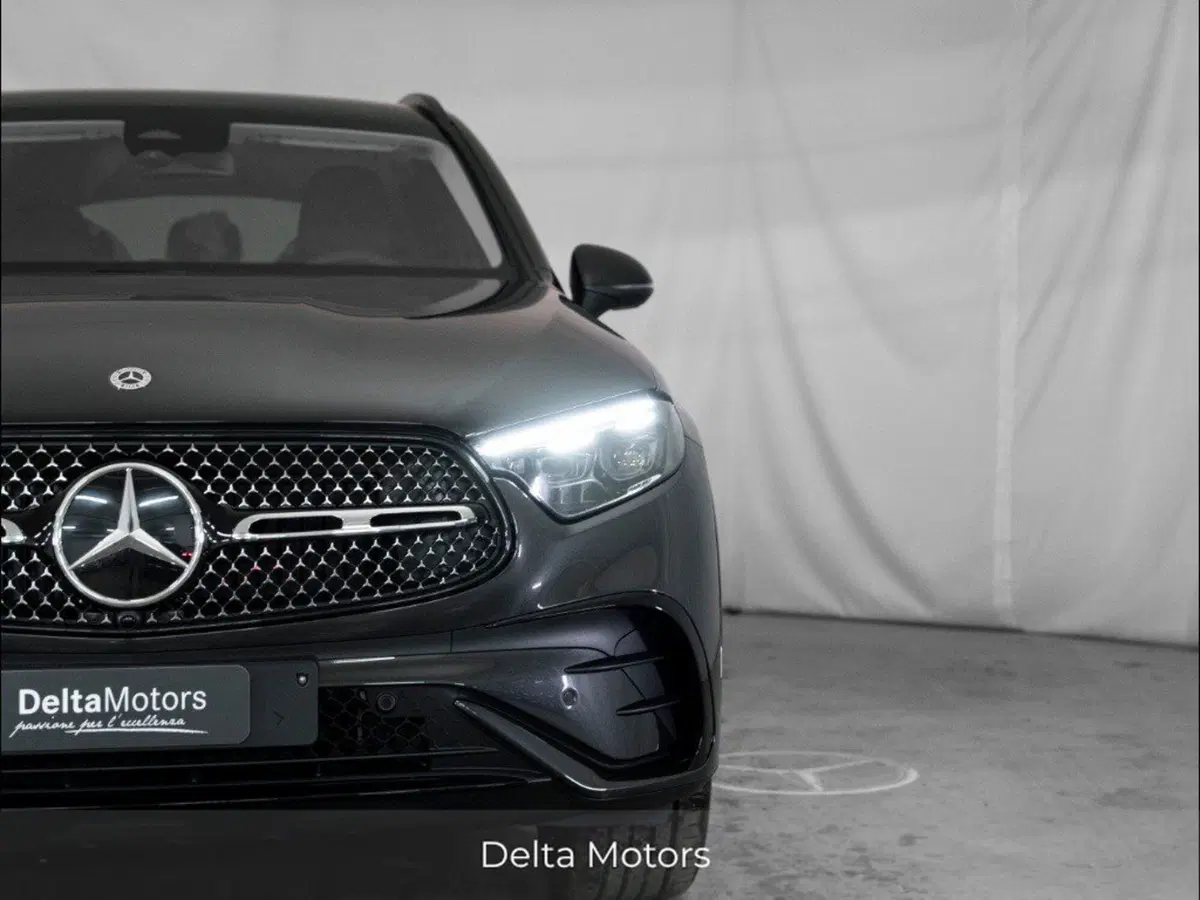 Mercedes-Benz GLC Coupé nuova a Macerata (6)